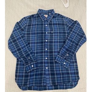 Levi’s blue plaid long sleeve button down Large